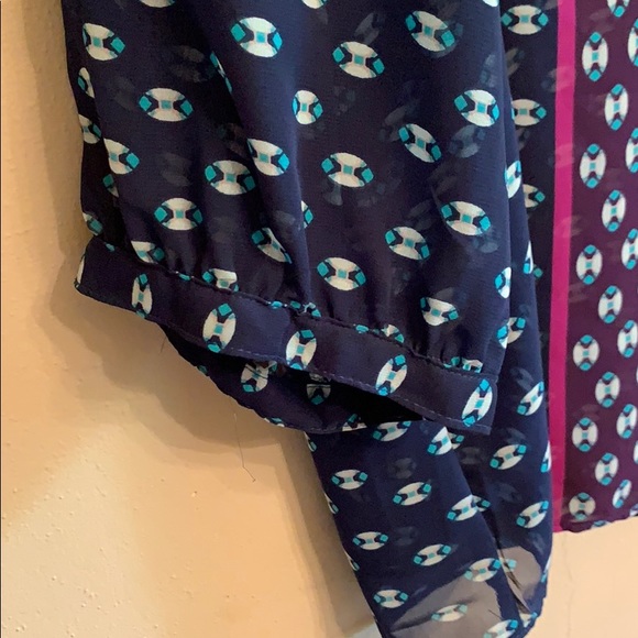 Old Navy Printed Chiffon Blouse - Picture 2 of 4